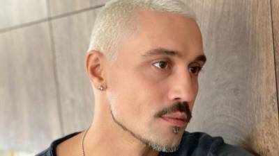 Дмитрий Билан - Иван Ургант - Дима Билан - Публично «распяли»: Ургант высмеял Билана за пьяный концерт в Самаре - 5-tv.ru - Самара
