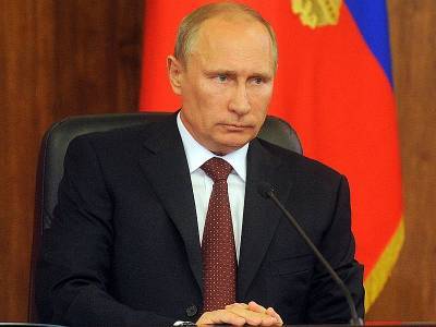 Владимир Путин - Президента России уже снимают: откуда пошел тренд убирать портреты Путина в школах - sobesednik.ru - Ярославль