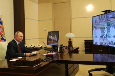 Андрей Травников - Путин посмеялся над средней зарплатой новосибирцев - tayga.info - Новосибирск - Новосибирская обл.