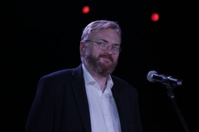 Виталий Милонов - Анастасия Мельникова - Милонов предположил, что депутат Мельникова занизила свою зарплату - neva.today