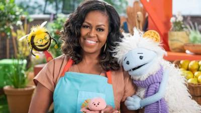Мишель Обама - Мишель Обама станет ведущей детского шоу на Netflix - skuke.net