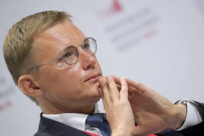 Алексей Сазанов - Минфин РФ обсудит целесообразность введения «цифрового налога» - aif.ru