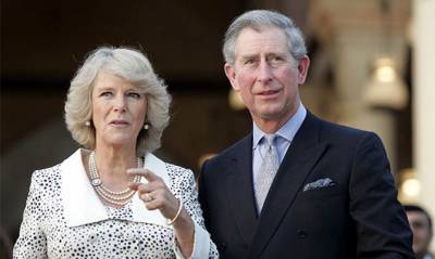 Елизавета II - принц Чарльз - герцогиня Камилла - Принц Чарльз и его супруга сделали прививки от коронавируса - capital.ua - Англия