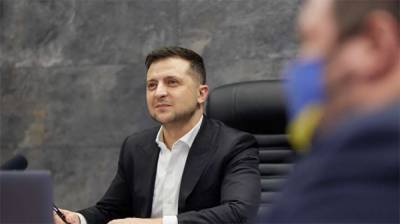 Зеленский - Денис Шмыгаль - Зеленский создает спасательные «тройки» - lenta.ua