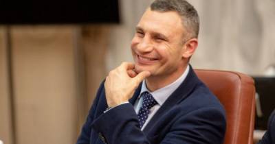 Виталий Кличко - В Киеве уменьшилось количество больных ОРВИ и гриппом - dsnews.ua - Киев