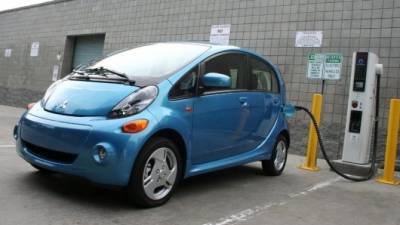 В мире резко выросли продажи электромобилей - usedcars.ru - Англия