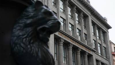 Владимир Путин - Антон Силуанов - В Минфине рассказали о рассмотрении закона о защите неопытных инвесторов - iz.ru