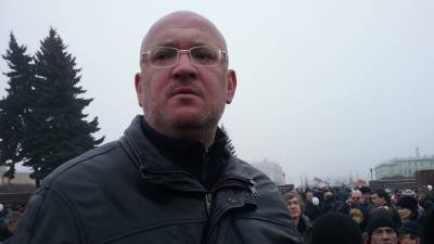 Алексей Навальный - Максим Резник - Игнат Артеменко - Депутату Заксобрания выключили микрофон после слов о Навальном - svoboda.org - Санкт-Петербург