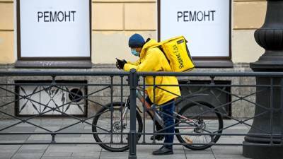 Курьеры в регионах России стали зарабатывать больше 100 тысяч в месяц - nation-news.ru - Москва - Санкт-Петербург - Екатеринбург - Воронеж - Новосибирск - Нижний Новгород - Челябинск - Красноярск - Казань - Ростов-На-Дону - Волгоград - Самара - Омск
