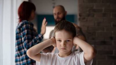 Пять советов родителям, которые не хотят испортить психику ребенка ссорами - 5-tv.ru