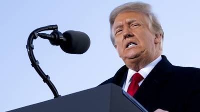 Дональд Трамп - Дональда Трампа могут выселить из Мар-а-Лаго после жалоб соседа - riafan.ru - США - шт.Флорида