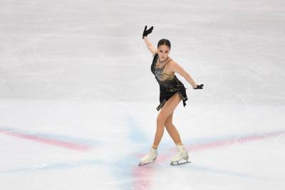 Камила Валиева - Алина Загитова - Анна Щербакова - Евгений Медведев - Лучшие моменты и эмоции команды Загитовой на Кубке Первого канала. ВИДЕО - sport.ru