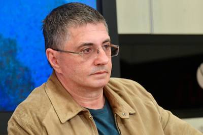 Александр Мясников - Доктор Мясников объяснил использование препаратов с недоказанной эффективностью - lenta.ru - Москва