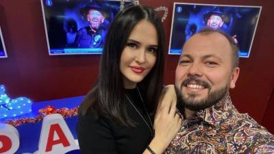 Ярослав Сумишевский - Певец Сумишевский объяснил, почему не будет отменять гастроли из-за смерти жены - inforeactor.ru - Ачинск