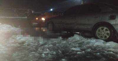 Лежал прямо на земле в снегу: в Одесской области водитель переехал мужчину (фото) - tsn.ua - Одесская обл.