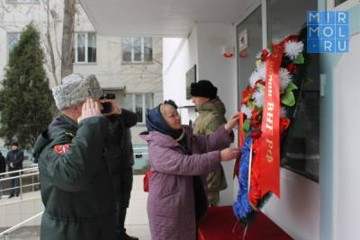 Он погиб как герой. Я очень им горжусь – мать кавалера ордена Мужества Марата Молчанова - mirmol.ru - Махачкала - респ. Дагестан - респ. Чечня