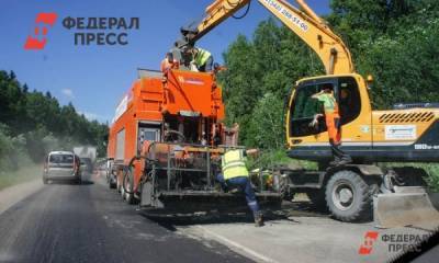 Владимир Якушев - В 2021 году в УрФО на федеральные деньги отремонтируют более 100 км трасс - fedpress.ru - Екатеринбург - Ханты-Мансийск - Тюмень - Тюменская обл. - Пермь - Свердловская обл. - Сургут - Курганская обл. - Югра - Омск - Тобольск