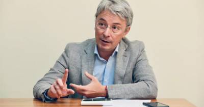 Александр Ткаченко - Ткаченко предлагает пересмотреть принципы составления "черных списков" артистов - dsnews.ua - Крым