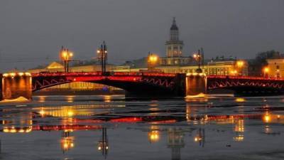 Александр Беглов - Дворцовый мост подсветят красным цветом в честь китайского нового года - piter.tv - Санкт-Петербург - Сиань