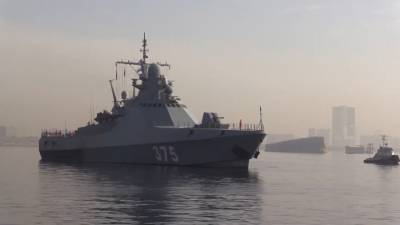 Российские боевые корабли пришли в Пакистан. Видео - vesti.ru - Пакистан