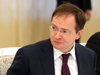 Владимир Мединский - Эксперт об учебниках под редакцией Мединского: Без критического отношения история просто превратится в краткий курс ВКП (б) - rosbalt.ru