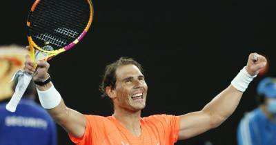 Рафаэль Надаль - Болельщица показала "фак" Надалю во время матча Australian Open: Рафа рассмеялся (видео) - tsn.ua - Австралия