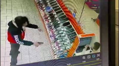 Пензенец объяснил, зачем пришел в магазин с пистолетом - penzainform.ru - Пенза