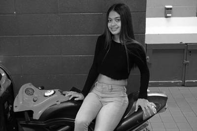 Популярная блогерша совершила самоубийство в 18 лет - lenta.ru
