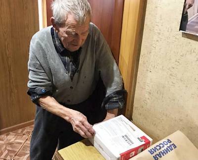 Евгений Павлов - Смоленскому ветерану вручили телефон с бесплатной связью - rabochy-put.ru - Смоленск
