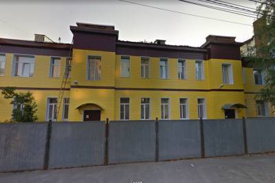 Тульские краеведы продолжают бороться за снятия сайдинга с Дома ребенка - tula.mk.ru - Тула - Тульская обл.