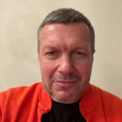 Владимир Зеленский - Владимир Соловьев - Владимир Корнилов - В программе Соловьева разоблачили “темники” для украинских властей - actualnews.org