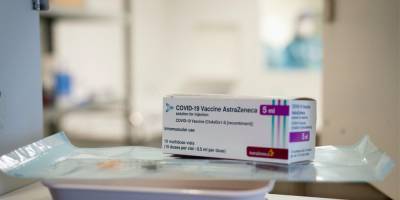 За несколько месяцев. AstraZeneca планирует создать вакцины против новых штаммов COVID-19 - nv.ua