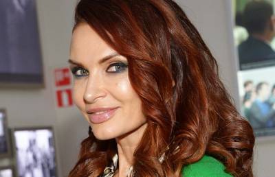 Эвелина Бледанс - «В 51 выглядит на 30»: Бледанс станцевала перед камерой топлес - pupolita.ru