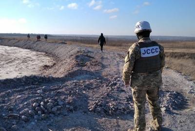 Владимир Зеленский - В результате обстрела на Донбассе погиб еще один украинский военный - kp.ua - район Зайцево