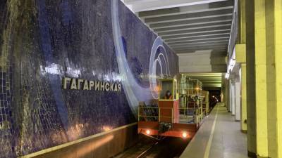 Обвалившуюся уникальную плитку в самарском метро заменят к Дню космонавтики - riafan.ru - Самара
