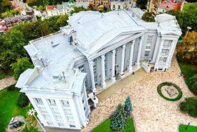 В центре Киева через суд требуют снести церковную часовню у Десятинного переулка - lenta.ua - Киев