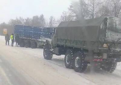 На трассе М5 в Рыбновском районе произошло ДТП с участием военного грузовика - ya62.ru