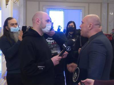 Денис Бигус - Илья Кива - Комитет Рады рассмотрит ситуацию с нардепом Кивой, который обматерил журналистов Bihus.info - gordonua.com