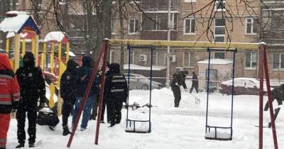 В Соломенском районе Киева мужчина подорвал себя гранатой (фото, видео) - focus.ua - Киев - район Соломенский, Киев