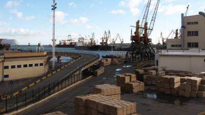 Отмена российского транзита опустошила украинские порты - riafan.ru - Москва - Мариуполь - Южный - Одессы