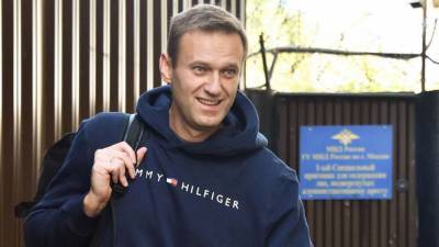 Алексей Навальный - Леонид Волков - Игнат Артеменко - Сторонники Навального не вышли поддержать его к зданию суда - nation-news.ru