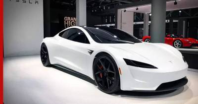Илон Маск - Джон Роган - Илон Маск заявил, что Tesla Roadster сможет парить над землей - profile.ru