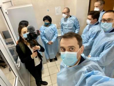Виктор Ляшко - "Любой медработник – герой". В Минздраве сообщили, кто получит первую прививку от COVID-19 - gordonua.com - Украина