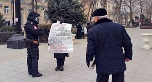 Родные арестованных дербентцев провели пикеты против отвода адвоката - kavkaz-uzel.eu - Махачкала - Дербент