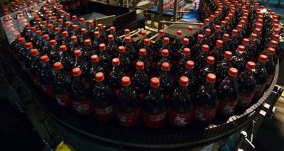 Coca Cola представит свой продукт в бутылке из бумаги - ru.armeniasputnik.am - Венгрия - Брюссель
