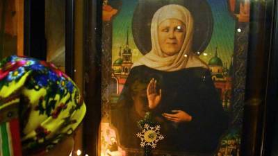 Ирина Волк - Мужчину под Петербургом задержали за кражу частицы мощей святой Матроны - iz.ru - Ленинградская обл. - Санкт-Петербург - район Тихвинский