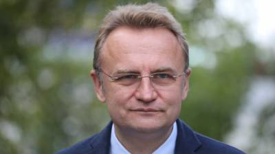 Андрей Садовый - Поддержки от государства – ноль, – Садовый о закупке автобусов - 24tv.ua - Львов