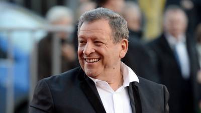 Стас Барецкий - Борис Грачевский - Екатерина Белоцерковская - Барецкий довел вдову Грачевского до истерики из-за споров о памятнике - 5-tv.ru