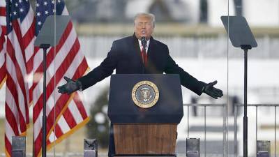 Дональд Трамп - Более 50% респондентов в США хотят ухода Трампа из политики навсегда - iz.ru - США