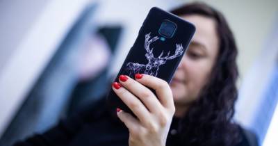 СМИ: из-за санкций Китай сокращает поставки смартфонов в Россию - klops.ru - Южная Корея - США